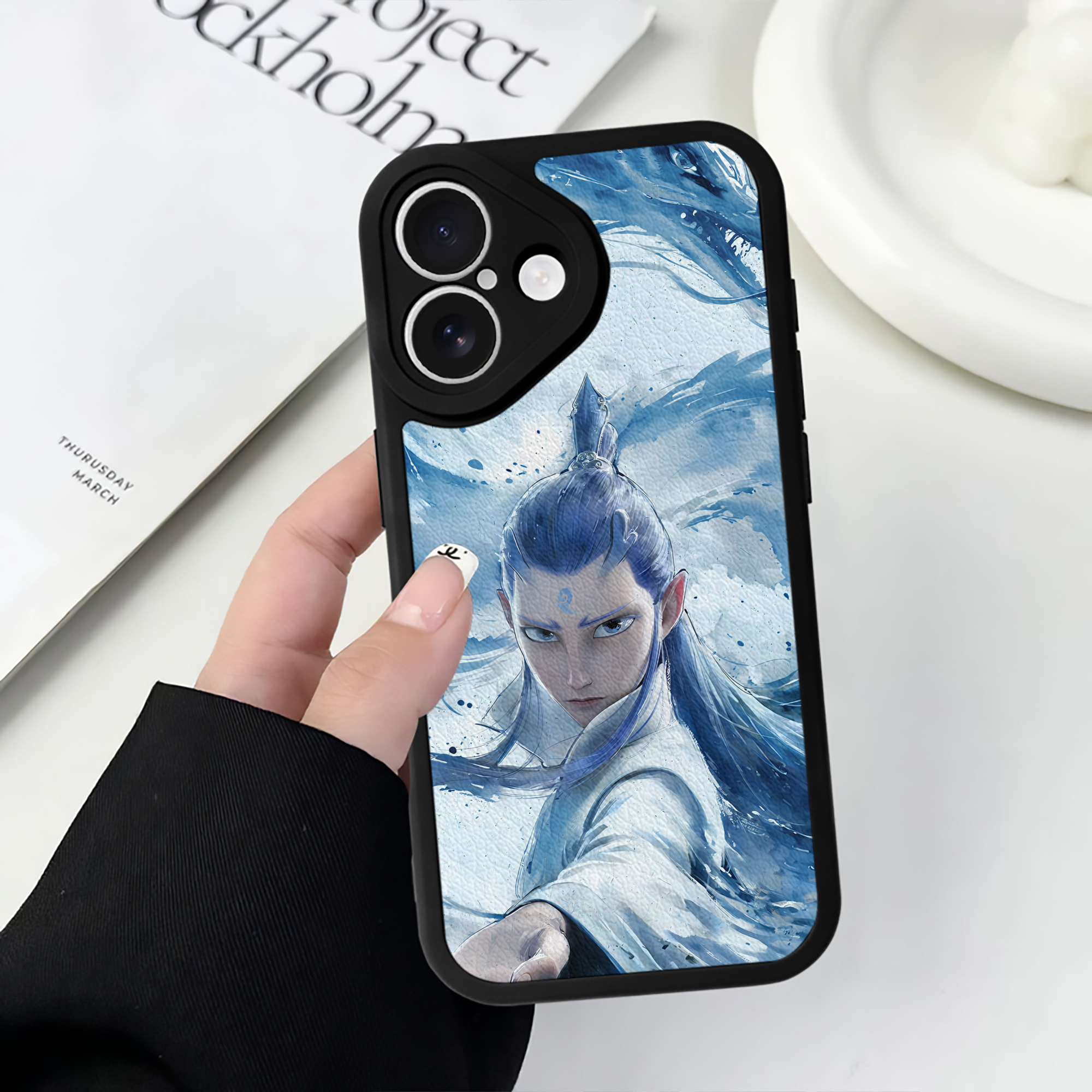 （画像用） Ne Zha 2 ナタ 魔童の大暴れ 【iPhone 16シリーズ対応】シリコンスマホケース（レザー調） 材質：シリコン